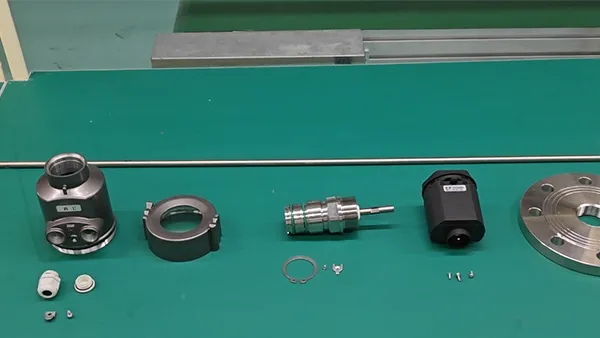 Assembly instruction of guided wave radar level transmitter